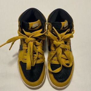 kids jordan 1s size 11